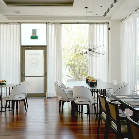 Avenida Sofia And 4* Sitges